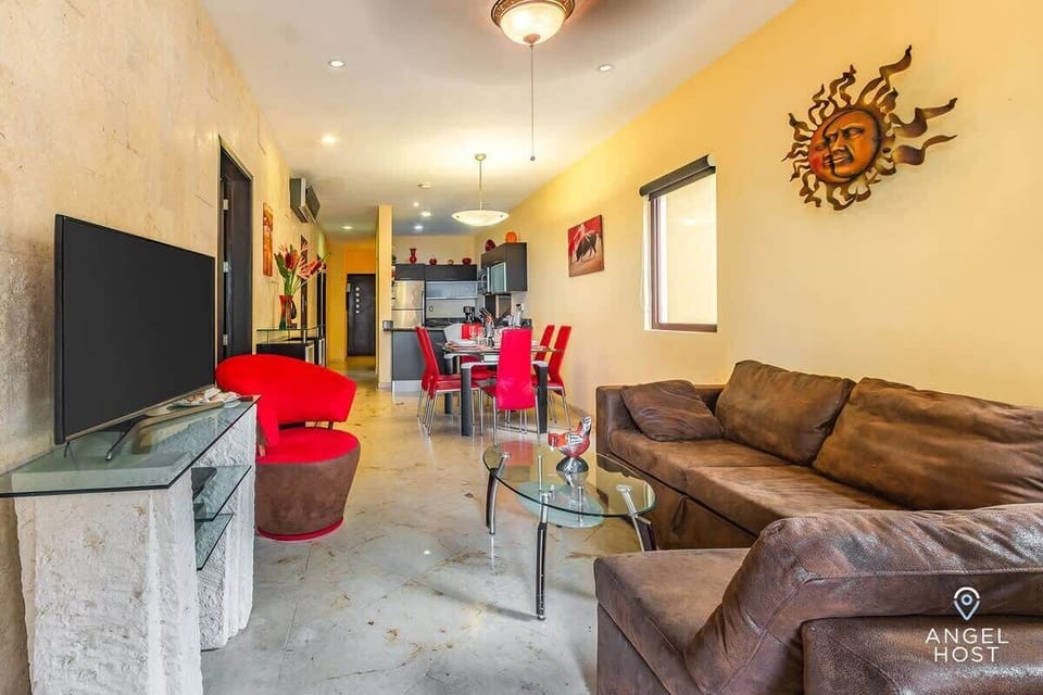 A gorgeous open-plan living space for vacation togetherness time!