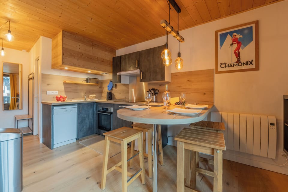 Kitchen and dining area