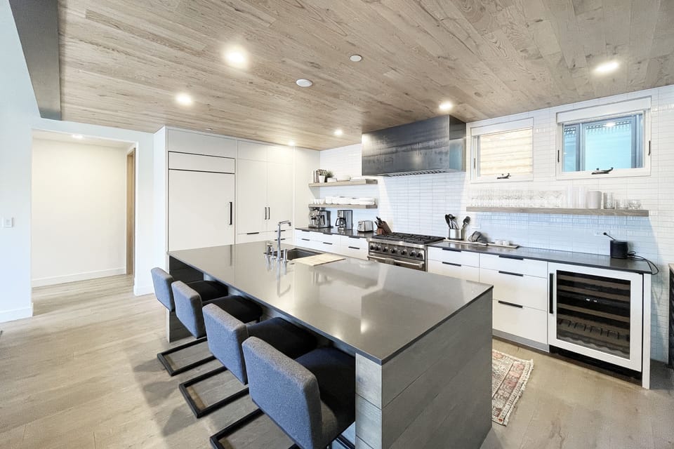 3.01-LoftHouse101-kitchen_1
