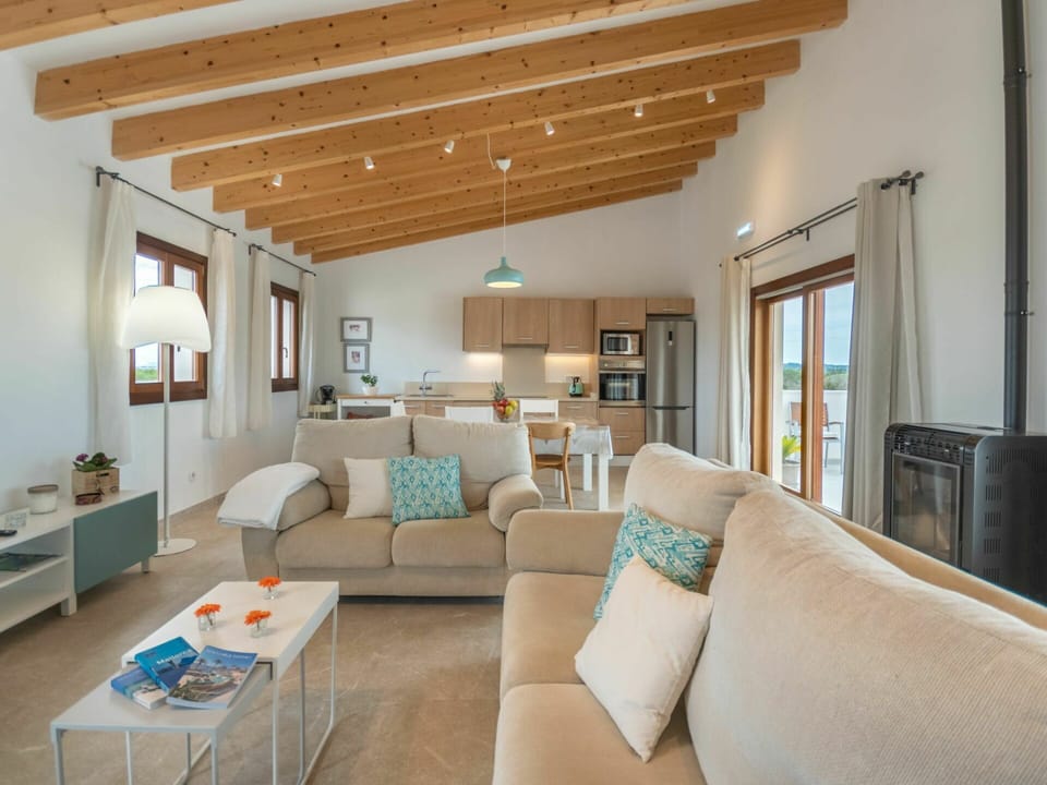Living Room, Property, Room, Interior Design, Furniture, Building, Ceiling, House, Home, Real Estate