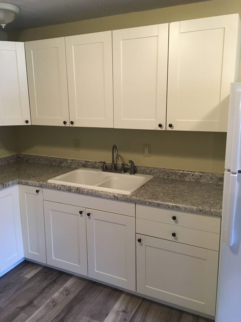 Modern kitchen cabinets