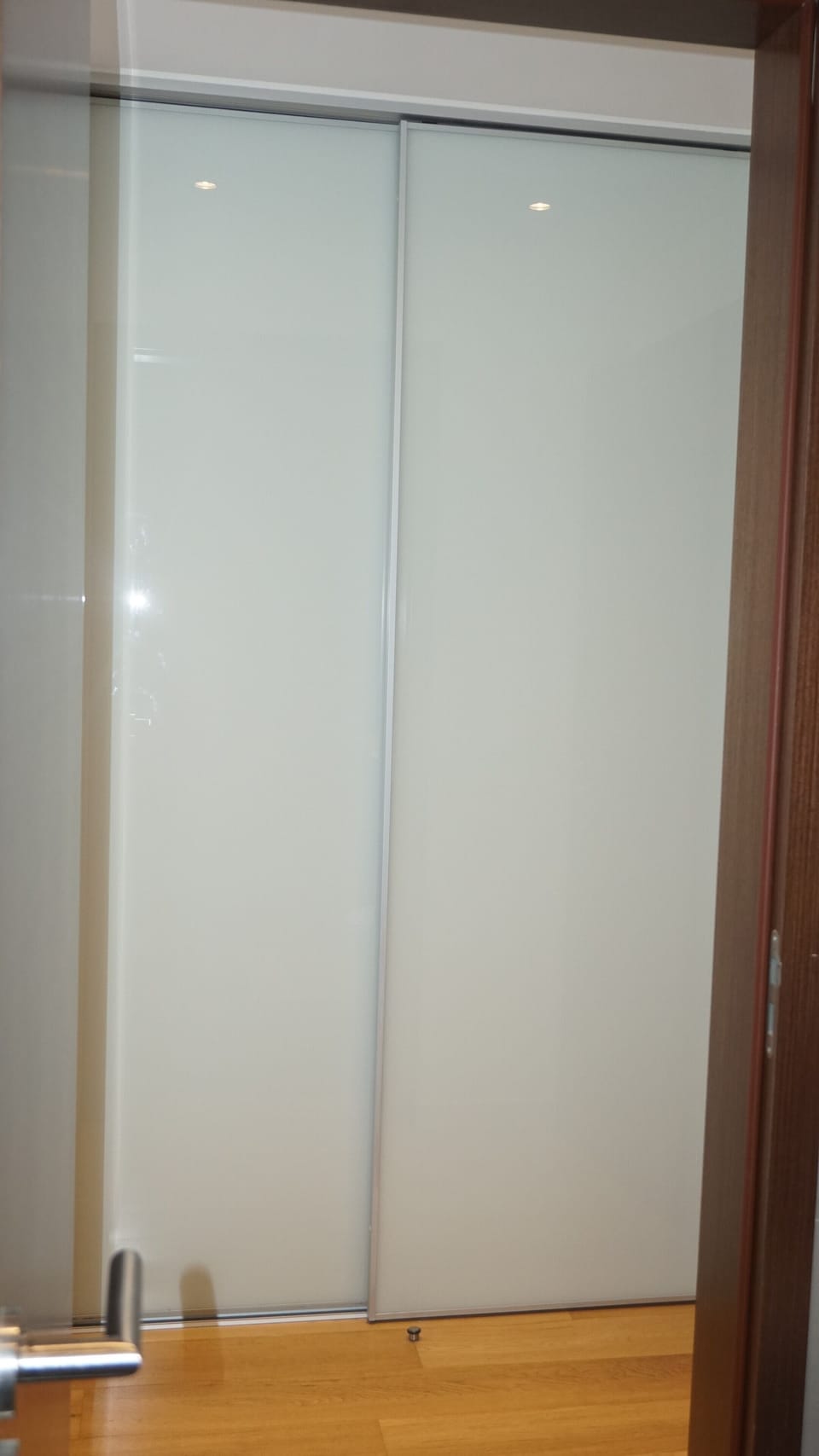 2nd bedroom with ensuit