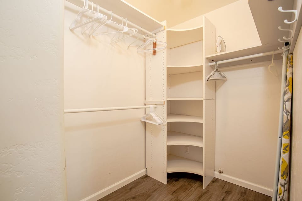 Walk in Closet