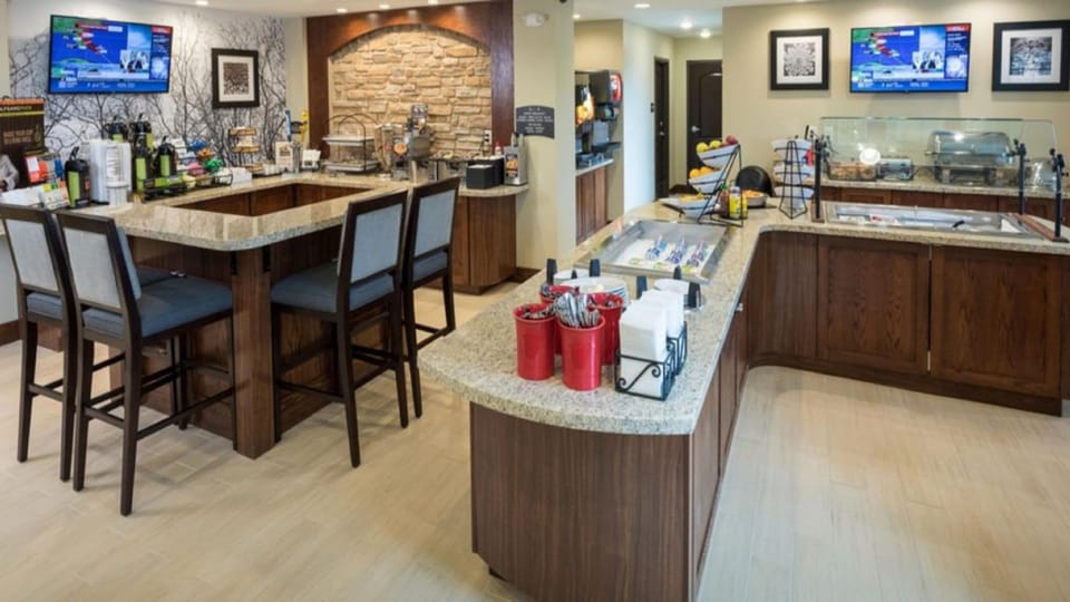 Enjoy the FREE breakfast service on-site.