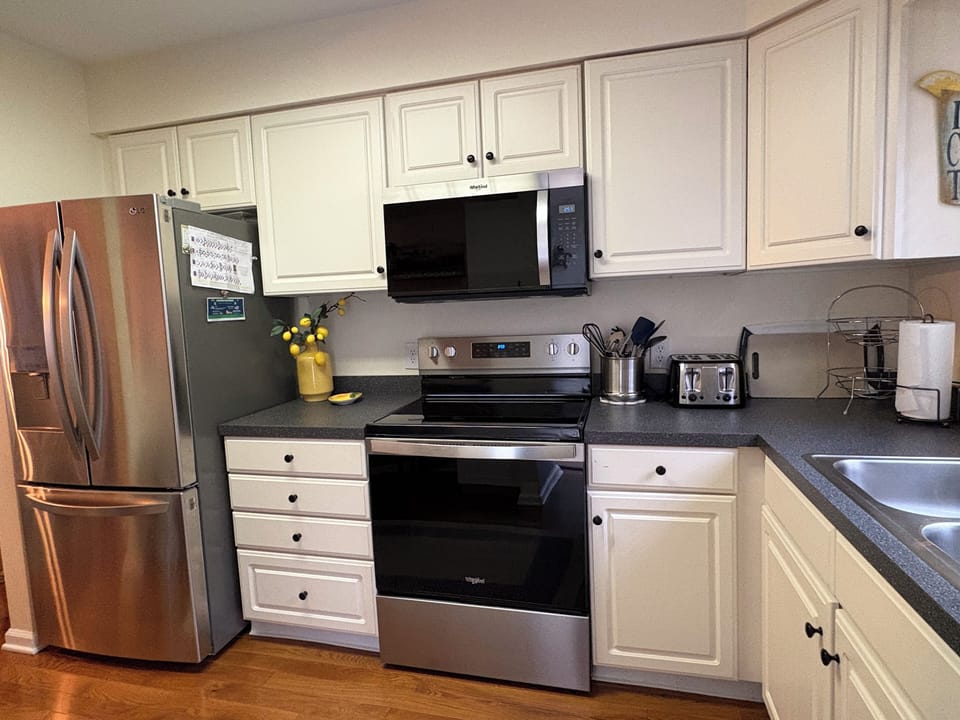 New electric stove and microwave