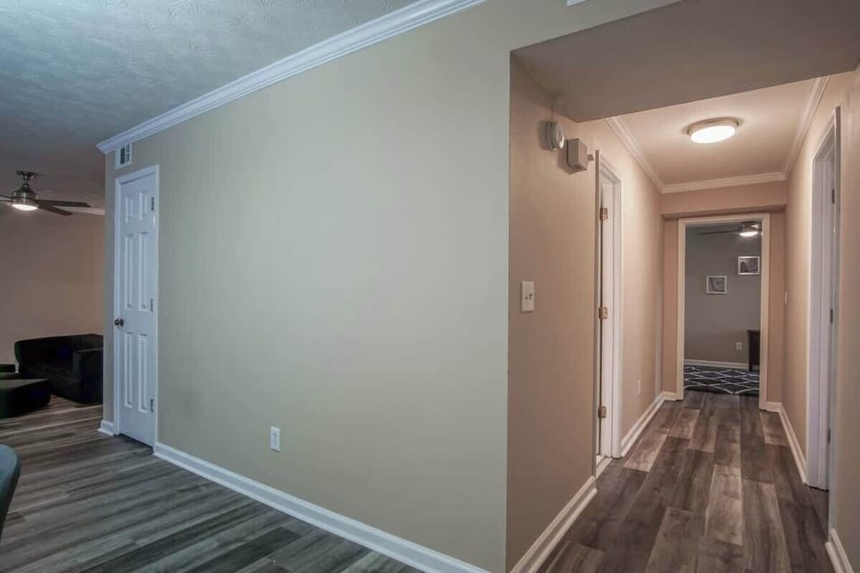 "They had an absolutely beautiful place. It was nice and clean and very stylish. She also gave very quick responses when I had question!"