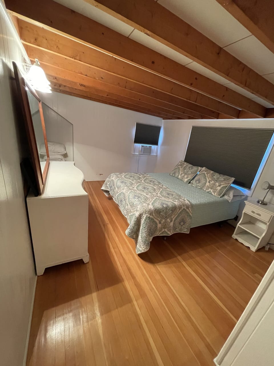 Queen Bed
