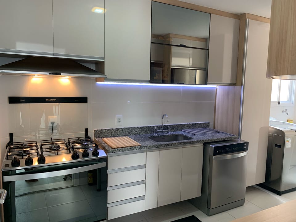 dishwasher /gas oven 