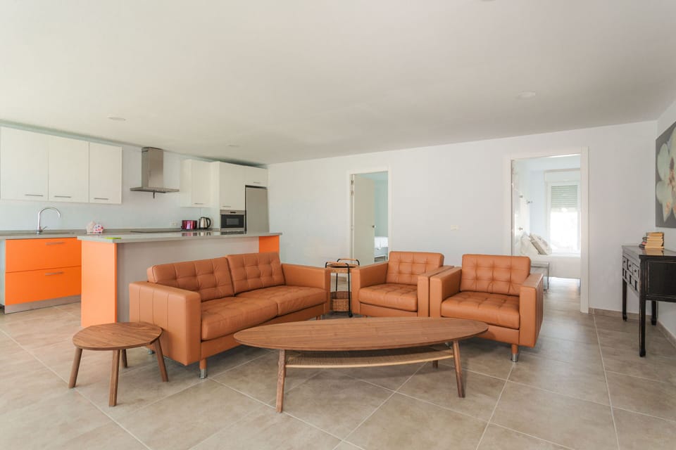 3 bed apartment - living area