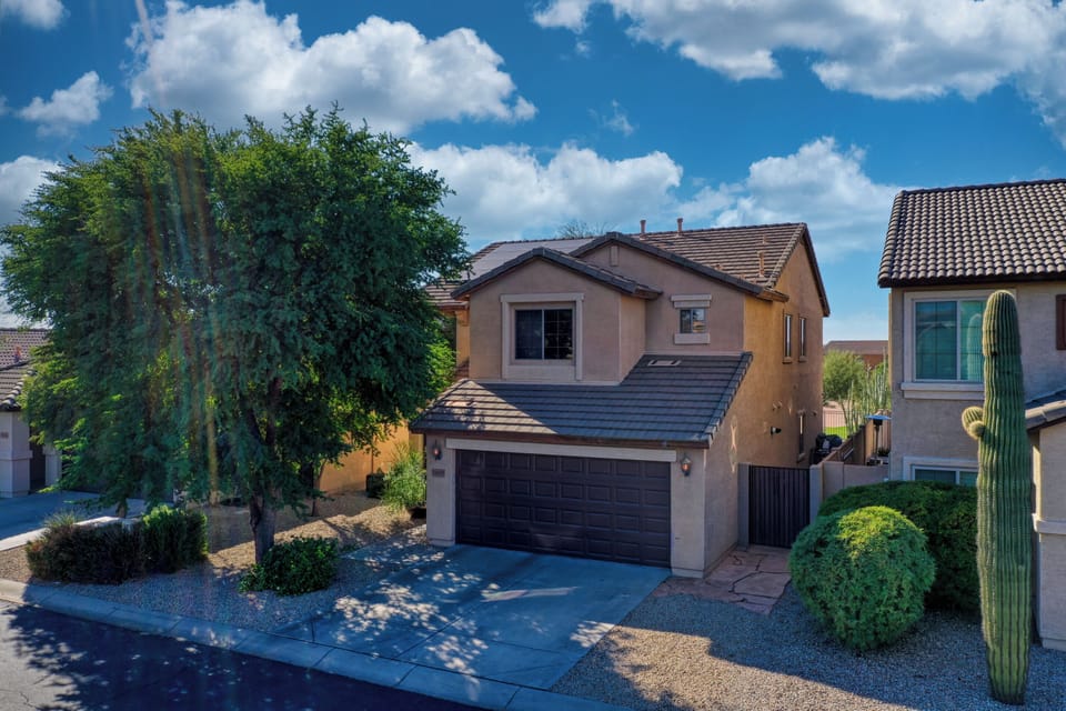 Virtual Tour: https://youriguide.com/cave_creek_2br_golf_course/