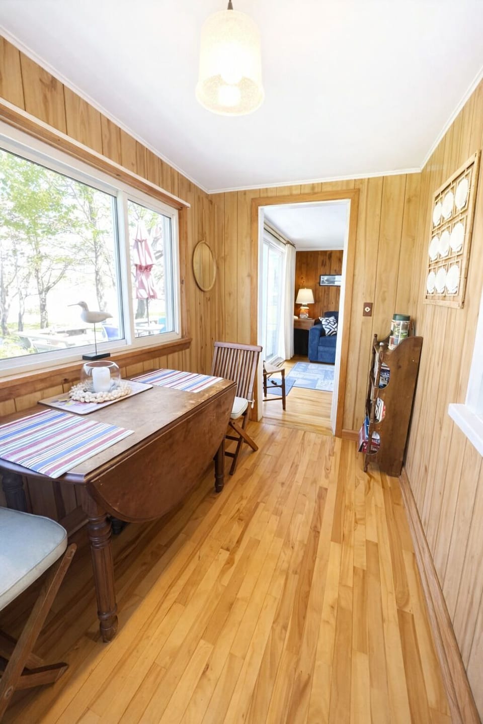 Alternate view of the dining area into the living area.