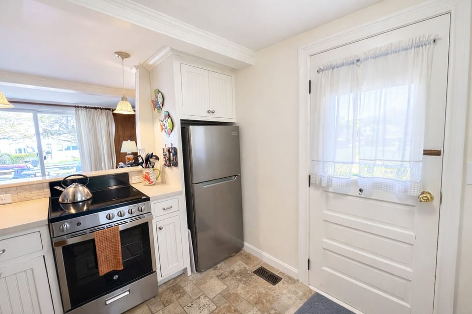 Alternate view of kitchen area.