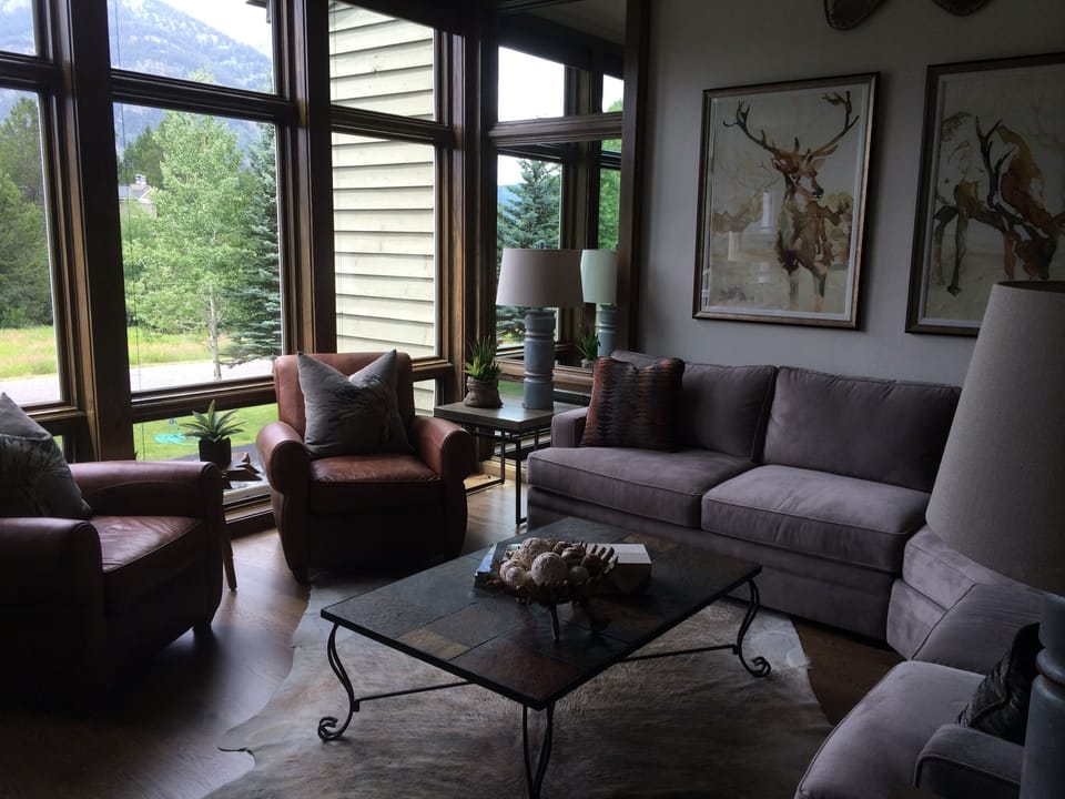 front windows looking at Mountains