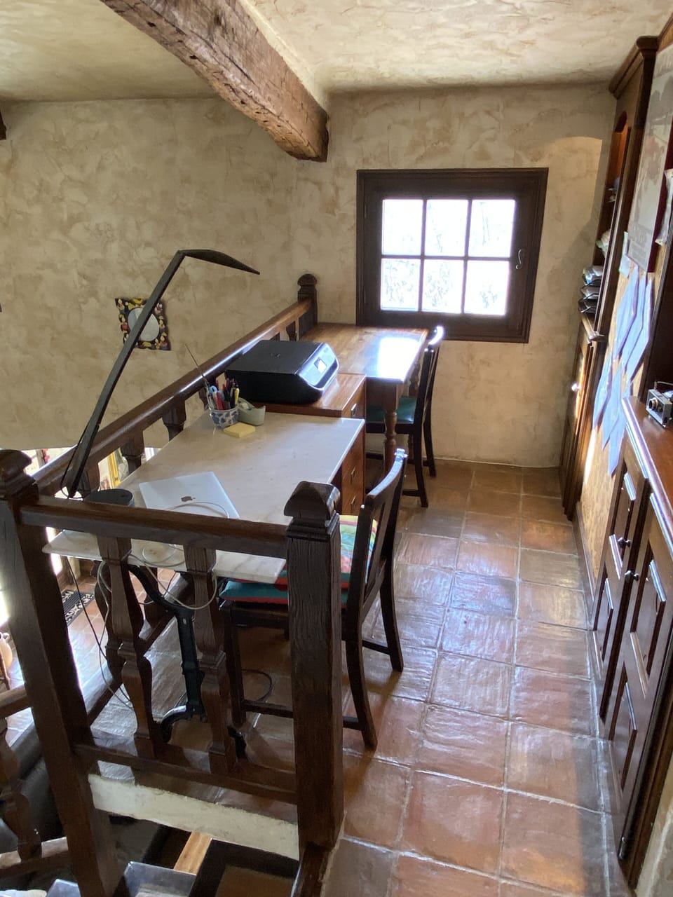 Workspace/office on the mezzanine 