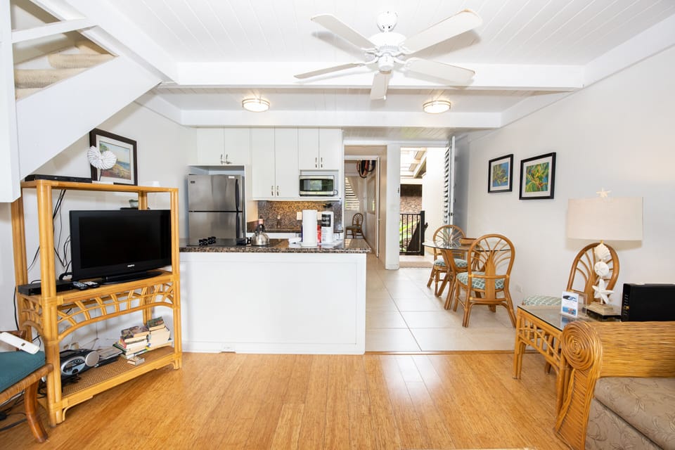 View to kitchen