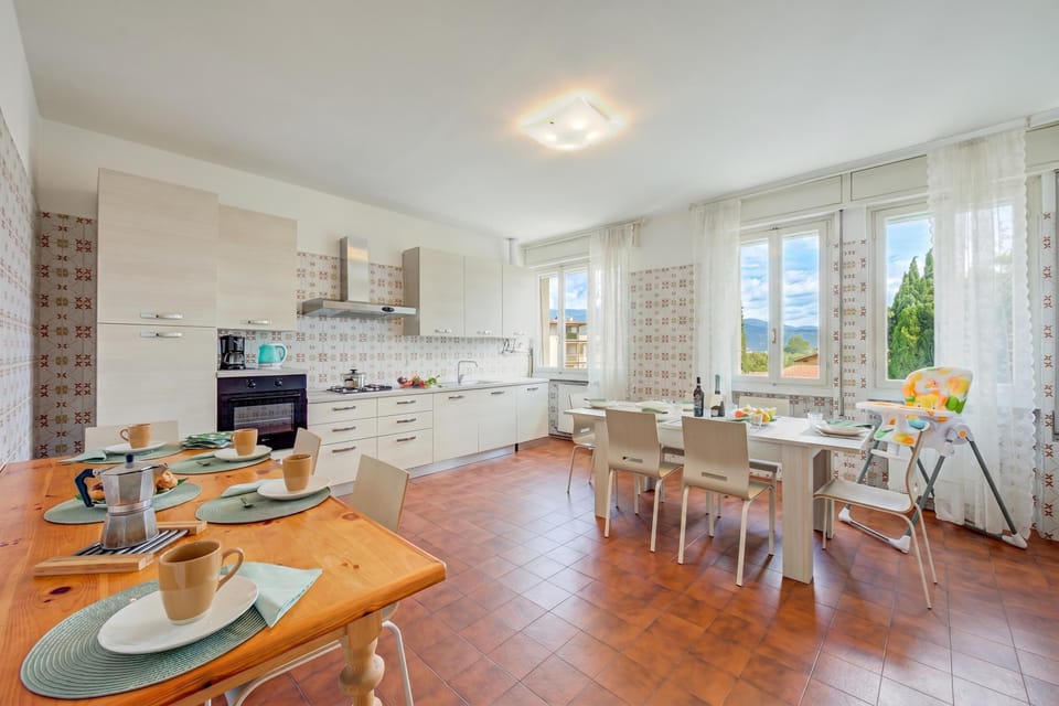 Kitchen and dining area