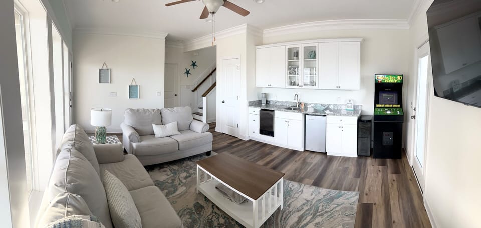 2nd Level Living Area