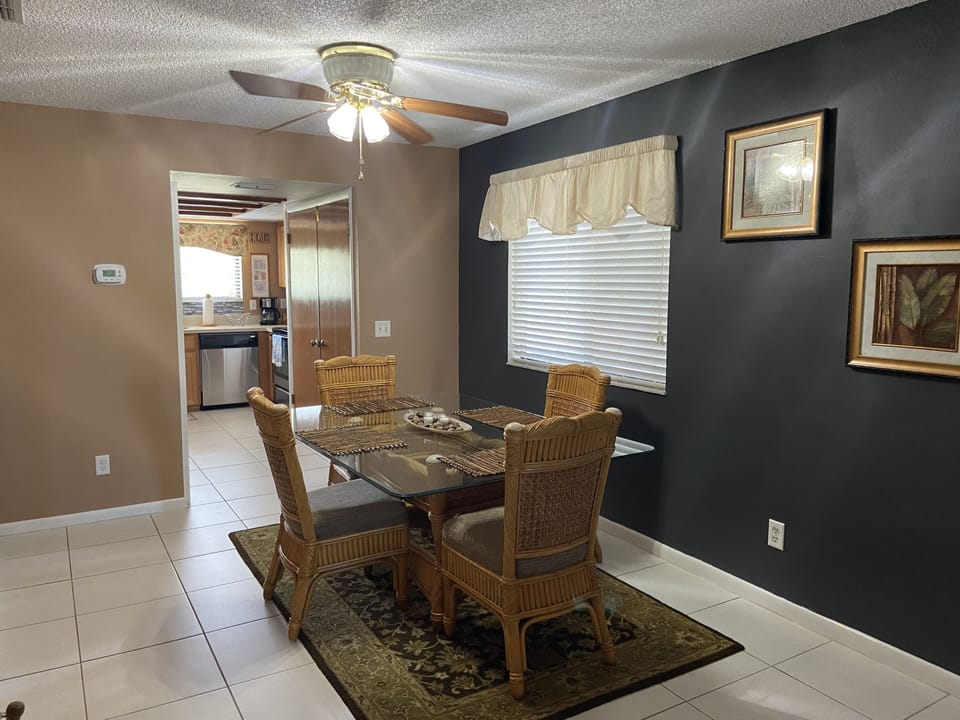 Dining room 