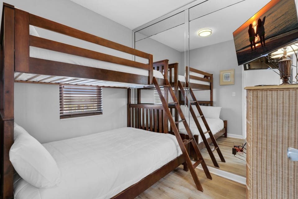 Bunk room