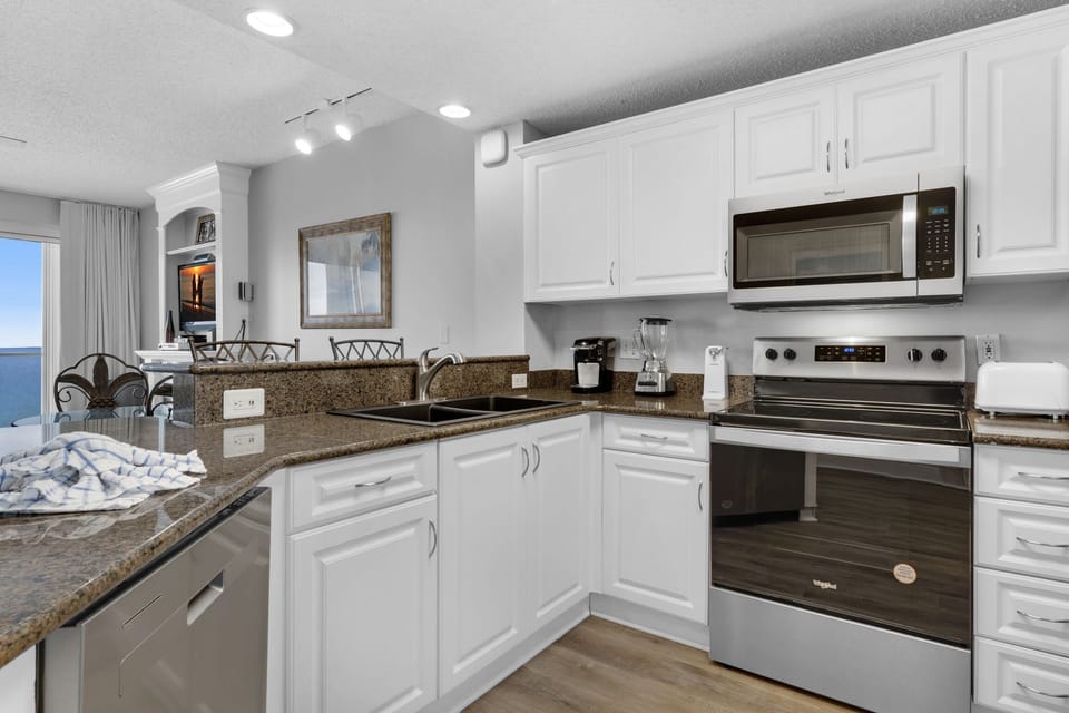 Kitchen has everything you need