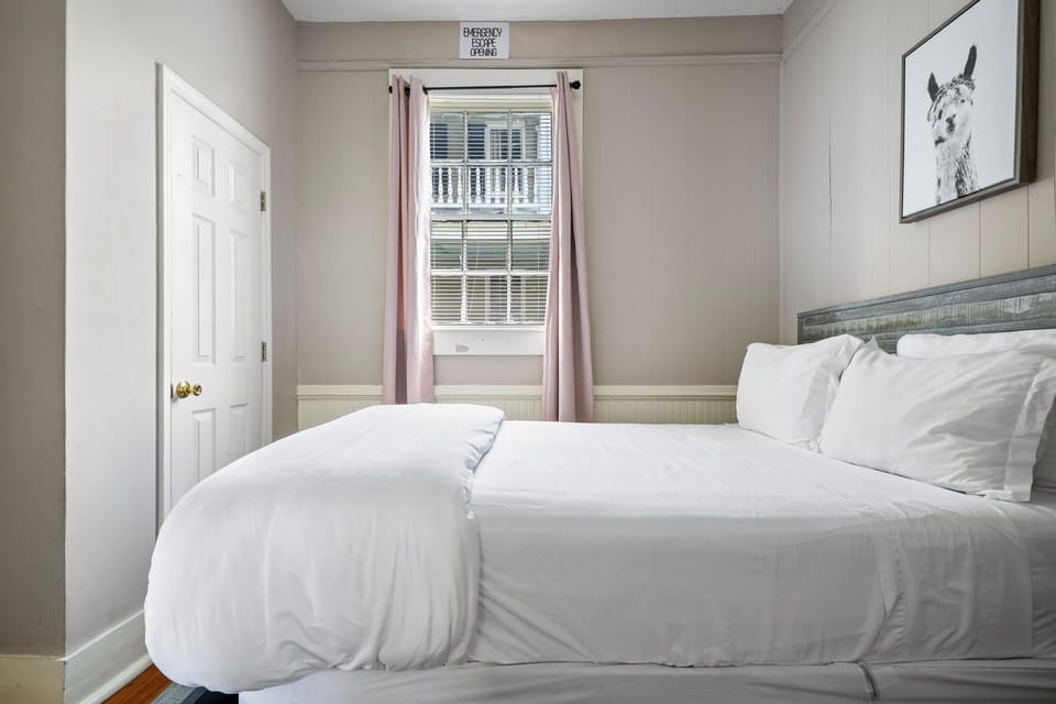 Bedroom #3 with a Queen bed