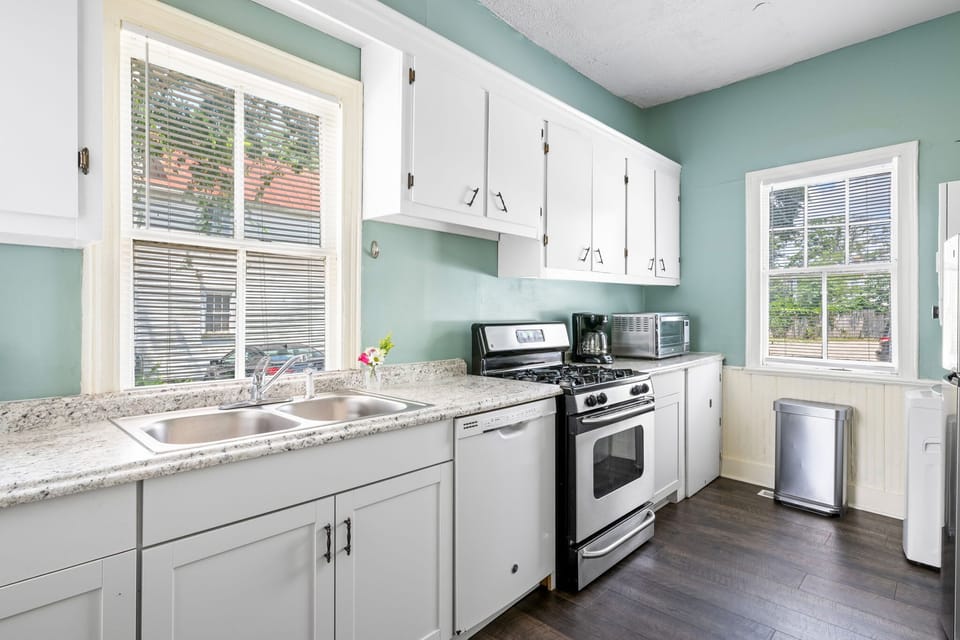 Fully equipped kitchen!