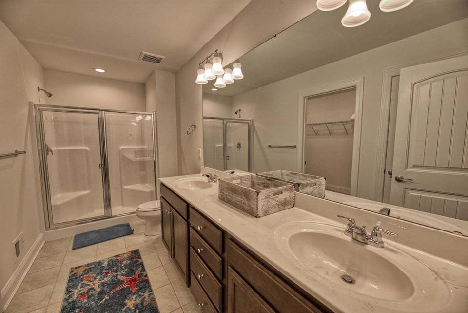 Upstairs Master Bathroom 2