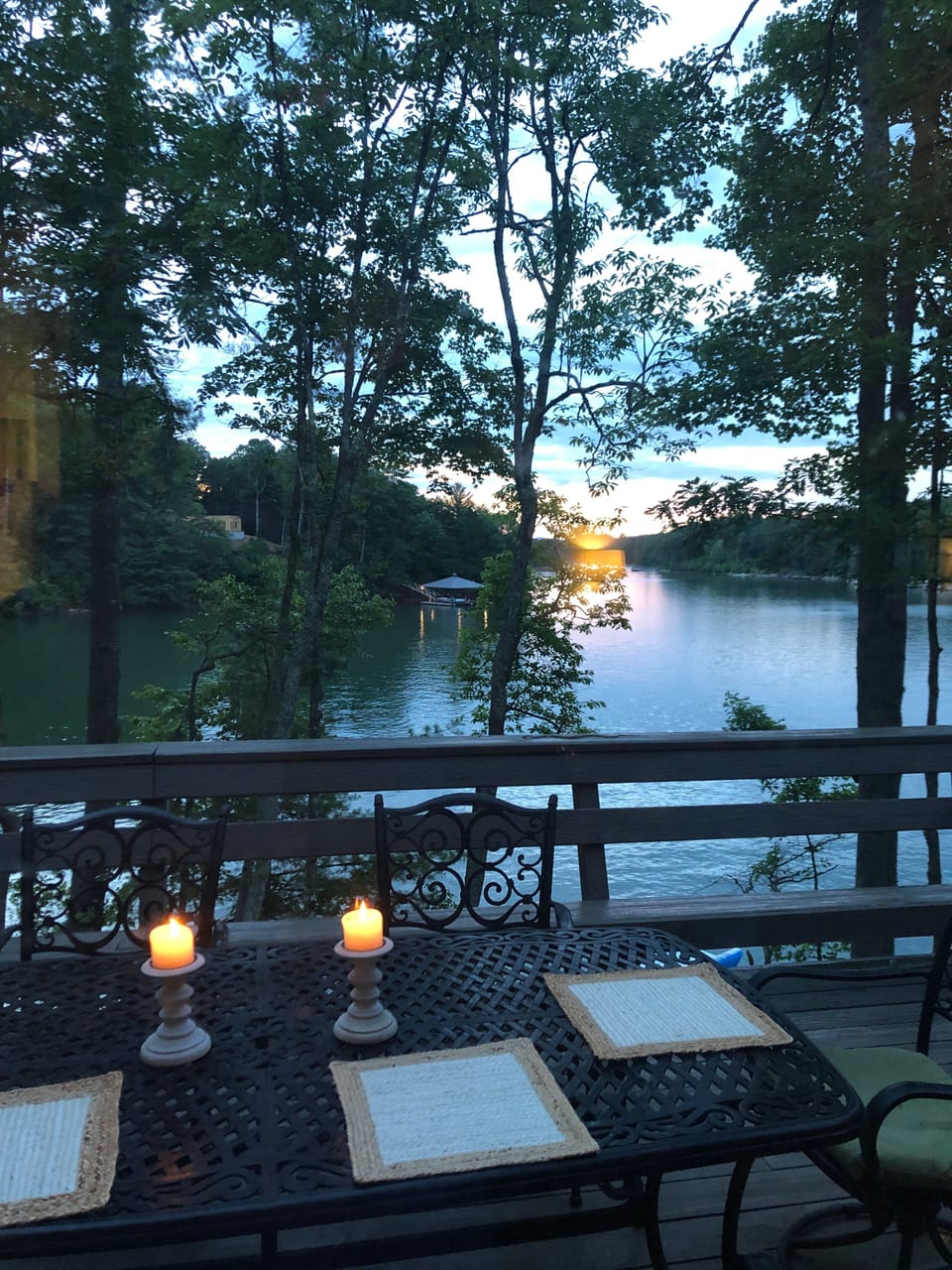 Romantic dinner or a sunset cruise