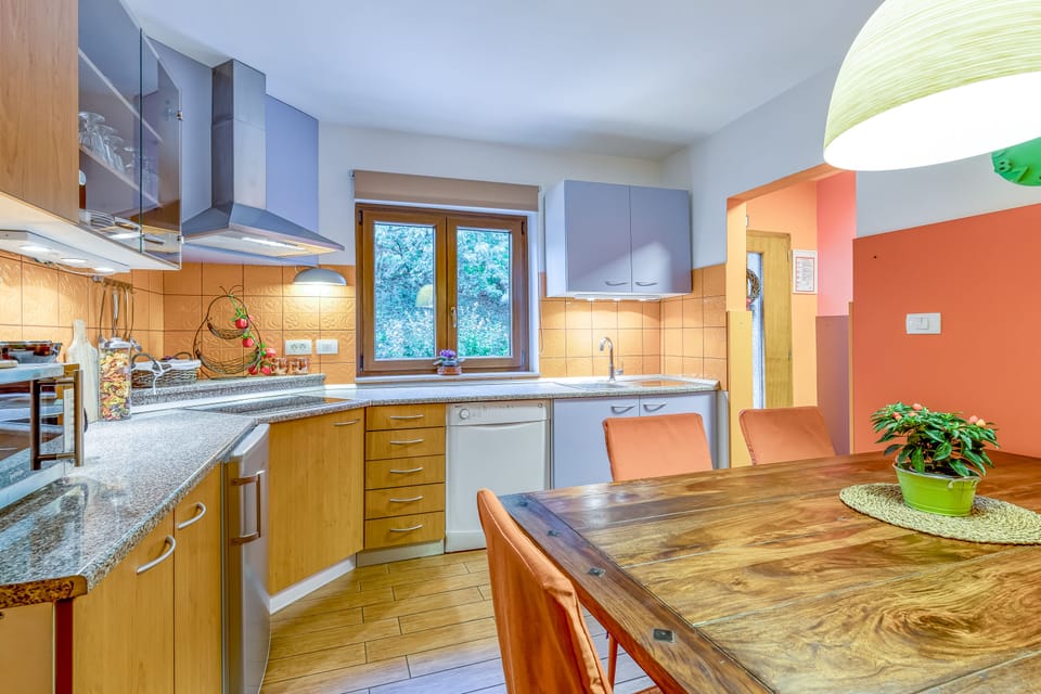 Kitchen and dining area