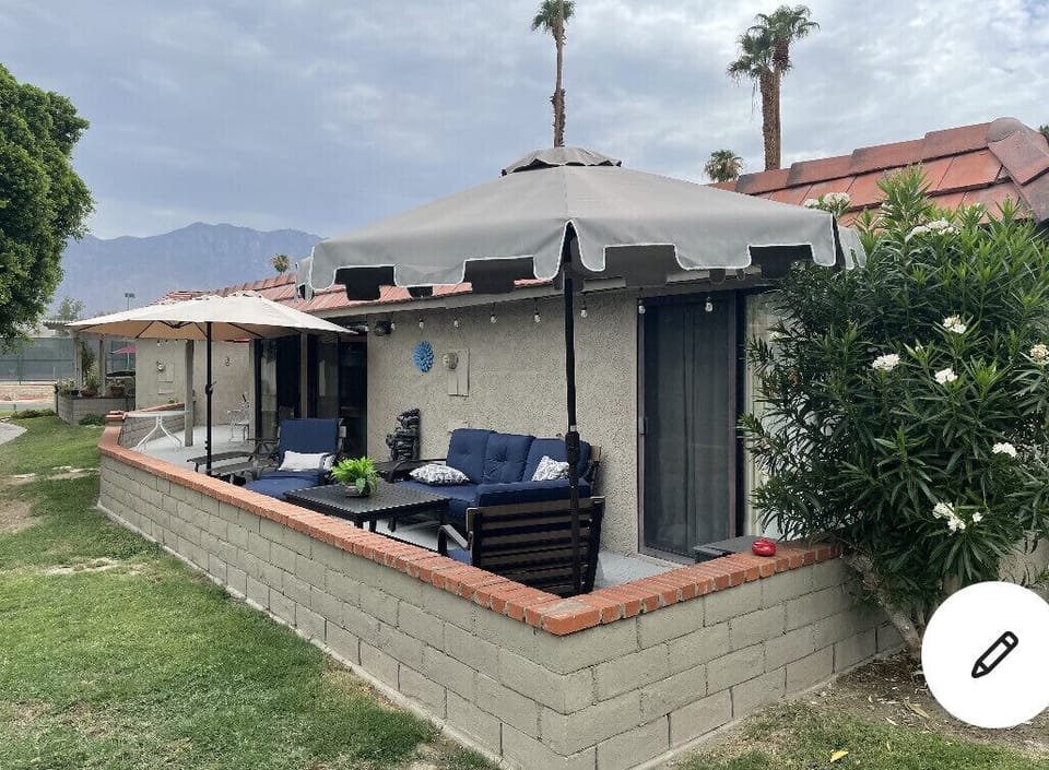 View of rear patio area 