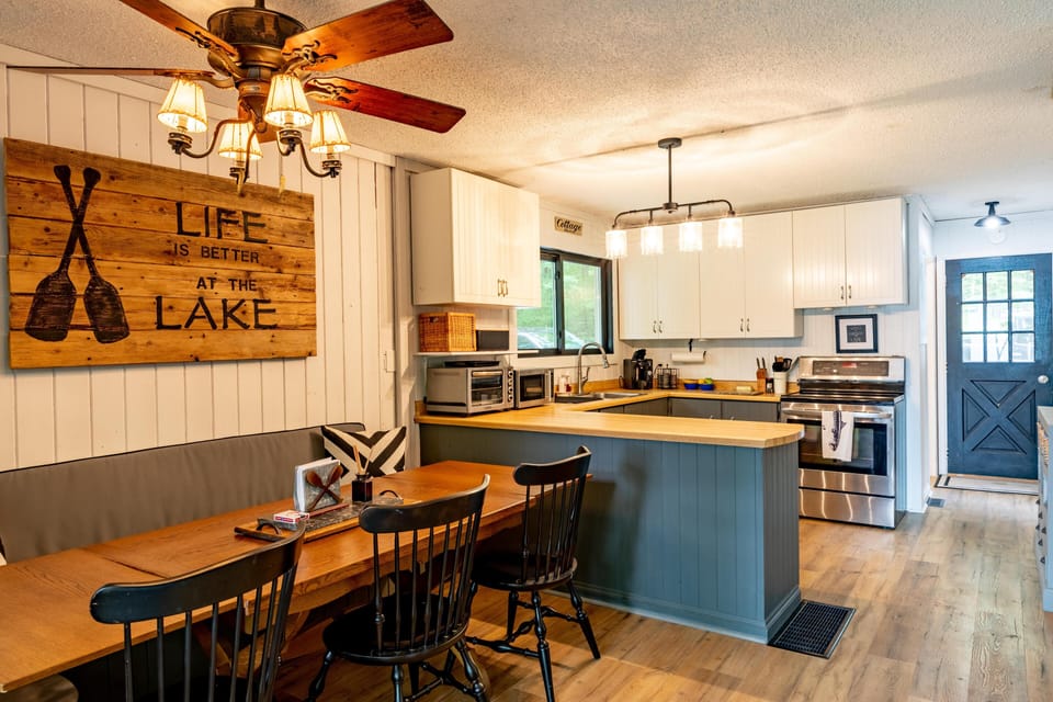 Dining Table &amp; Kitchen