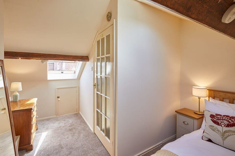 Princes Road, Saltburn-by-the-Sea - Host & Stay