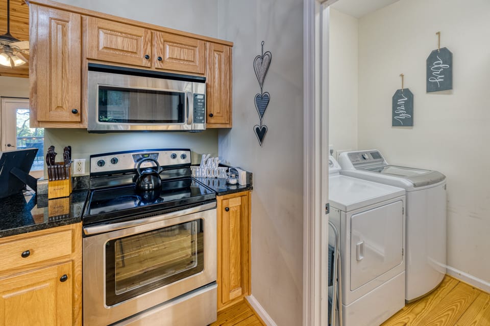Electric Stove and Full Washer and Dryer. Detergent and Sheets provided.