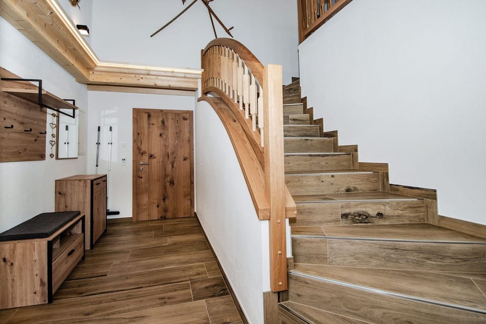 Entrance / Reception