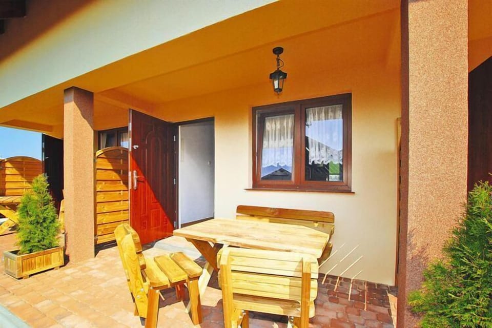 Entrance / Reception