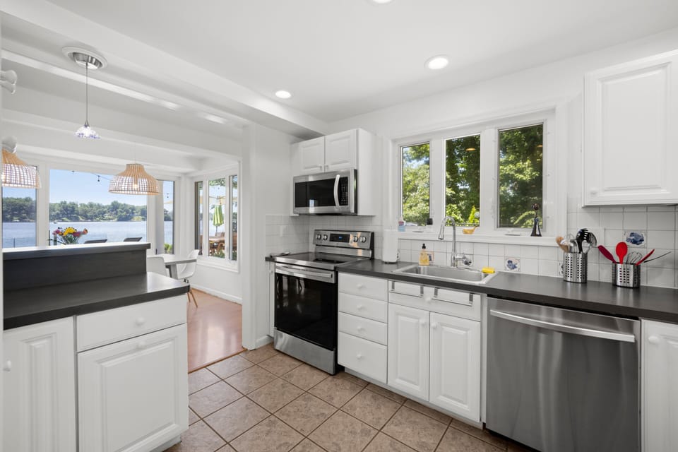 Fully equipped kitchen