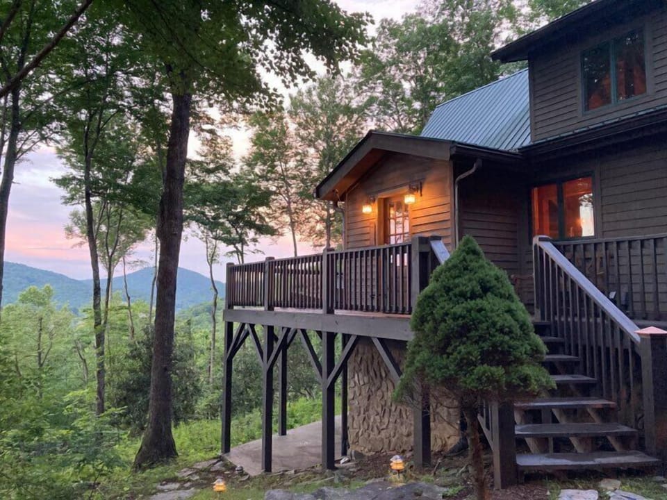 Side Exterior of Bald Mtn Lodge in Late Afternoon Sunlight