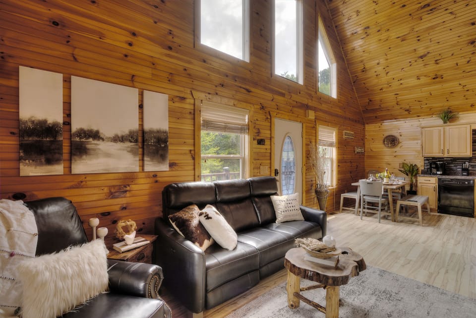 Living Room with dinning area