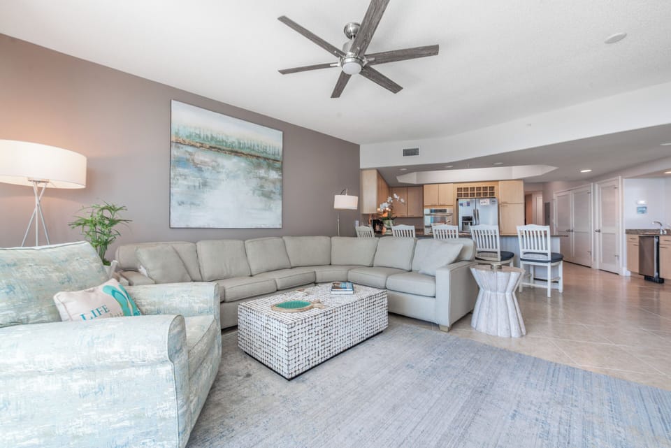 Caribe Resort B809 Living Room