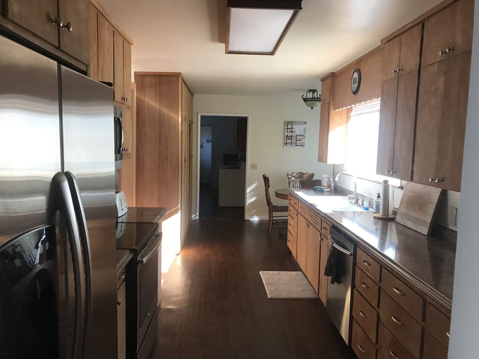 Main floor, kitchen 
