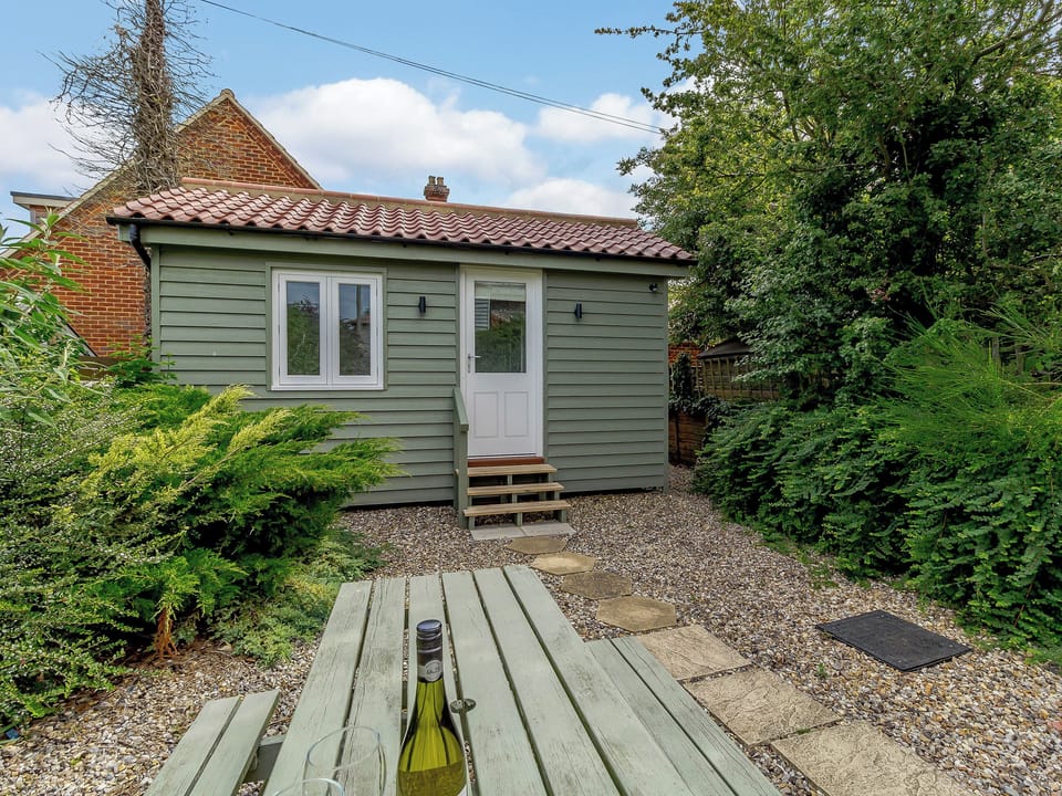 Garden | 42 Temple End, Blakeney