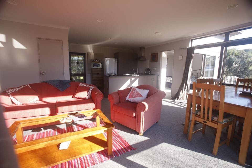Sun drenched lounge - all day long

