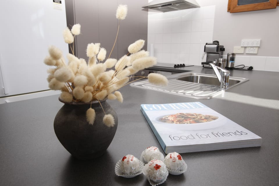 Modern, well presented kitchen