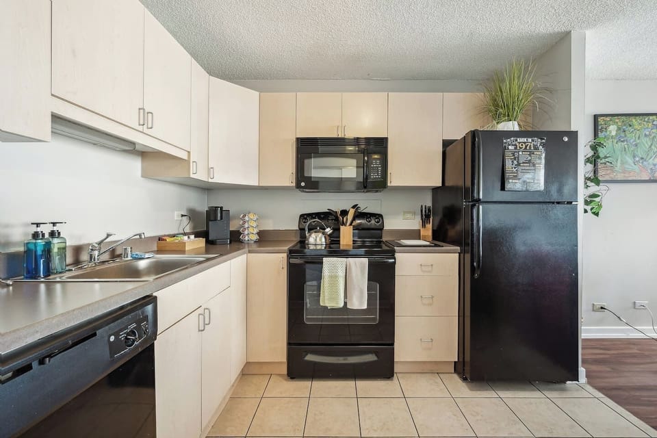 Fully equipped kitchen perfect for home cooked meals.