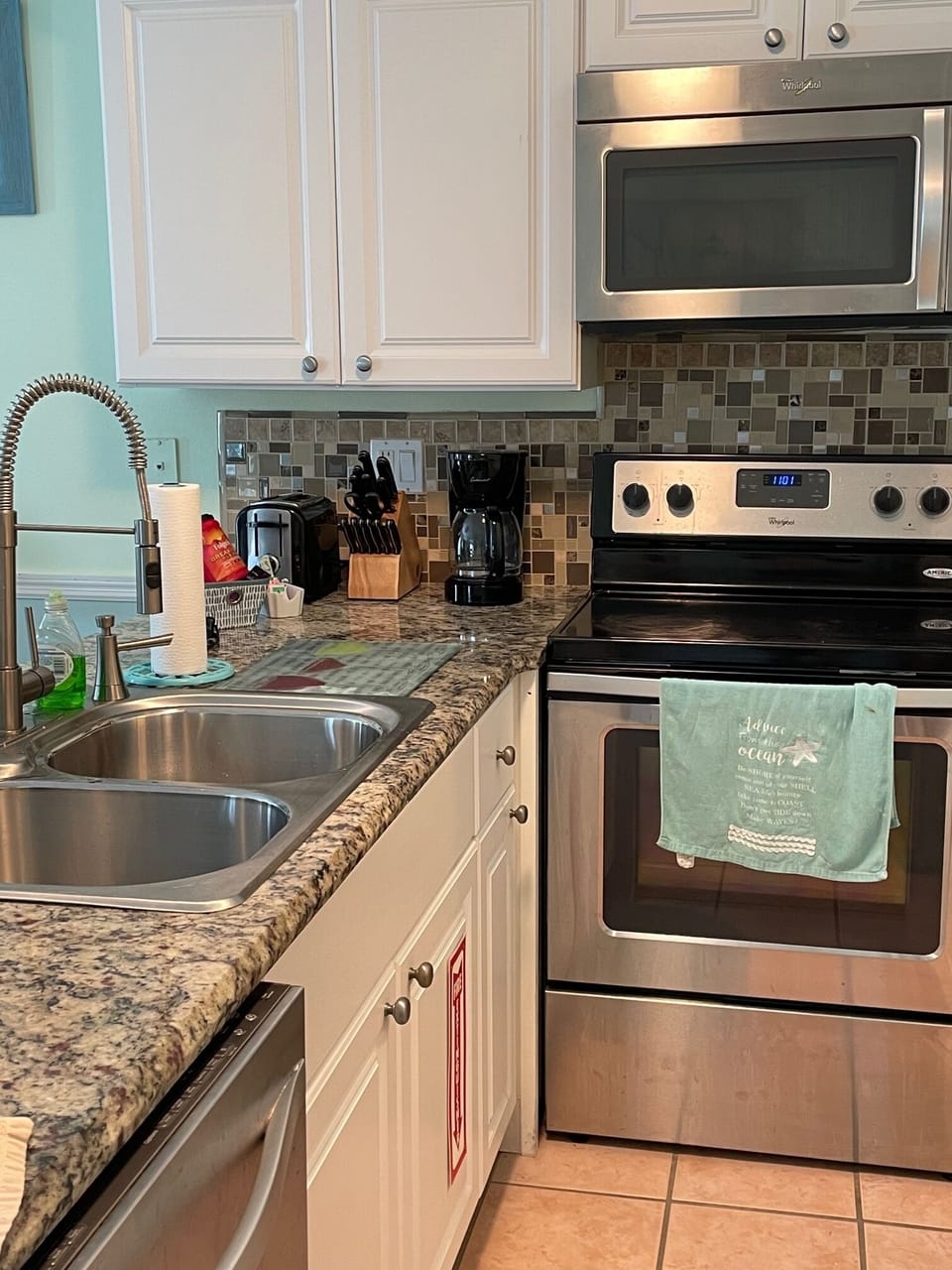 Fully stocked Kitchen