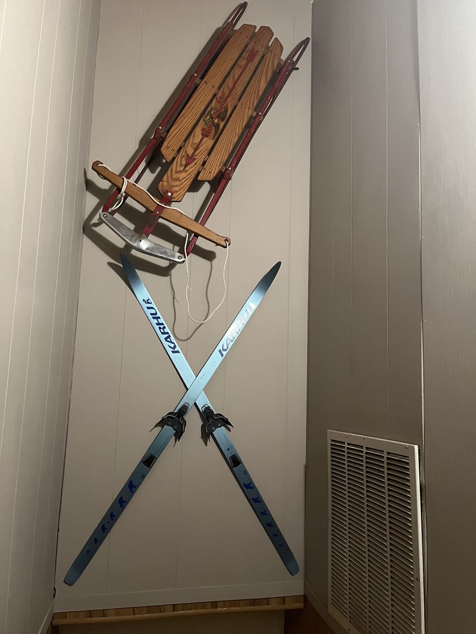 Hallway to downstairs