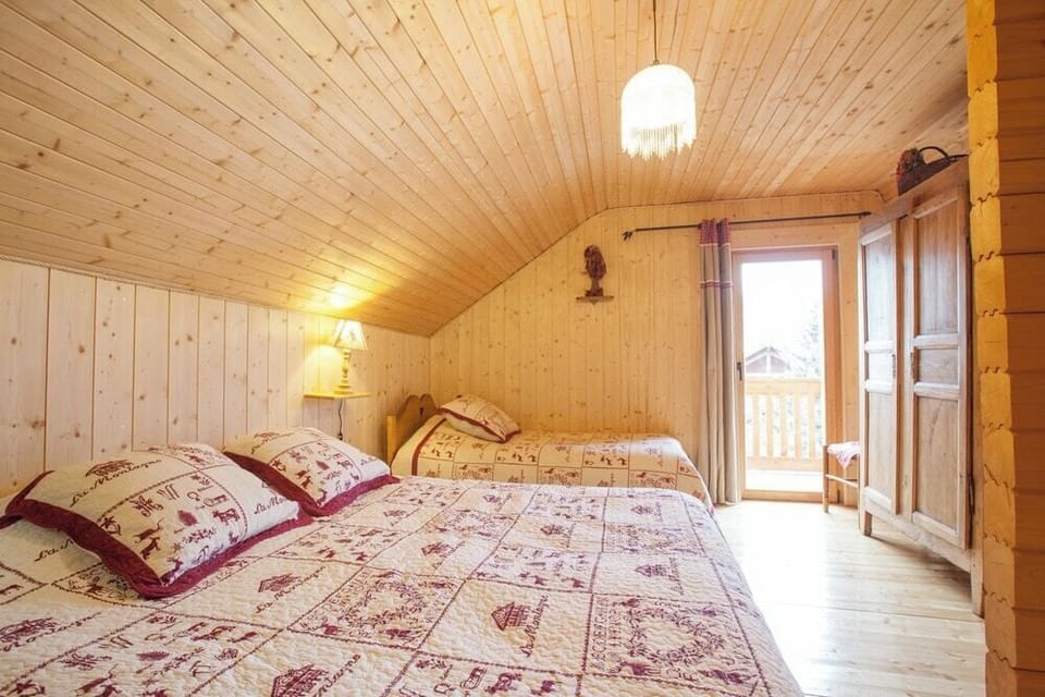 Chalet Family room