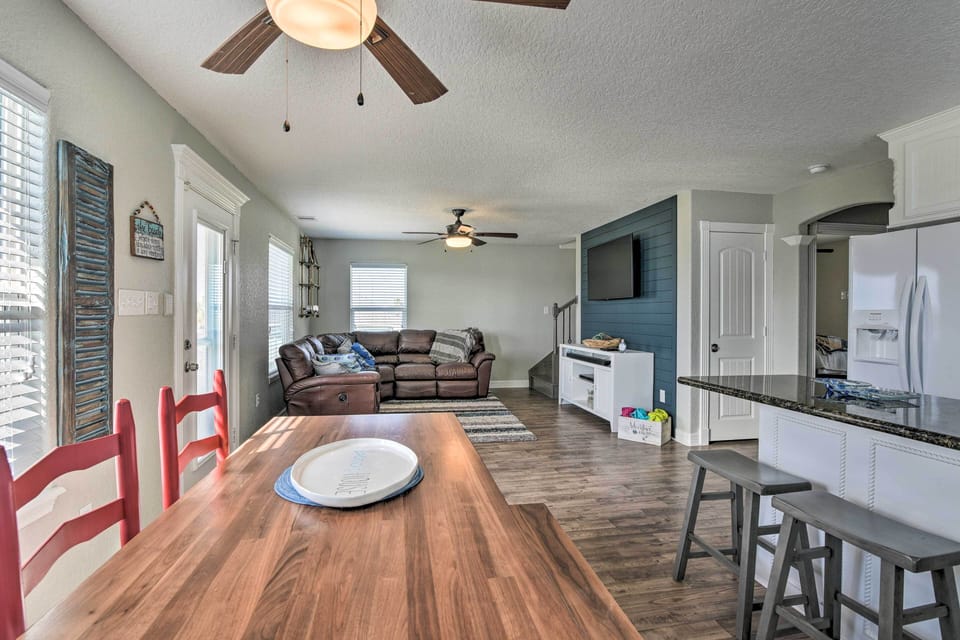 Dining Area | 1st Floor