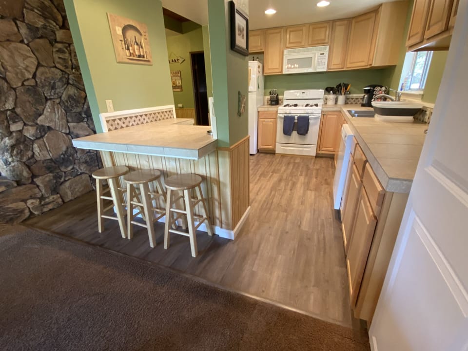 Brand new vinyl flooring 
