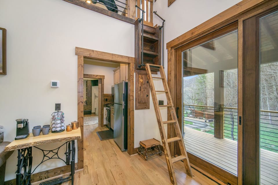 Ladder to the loft – recommended for adults and kids ages 8+